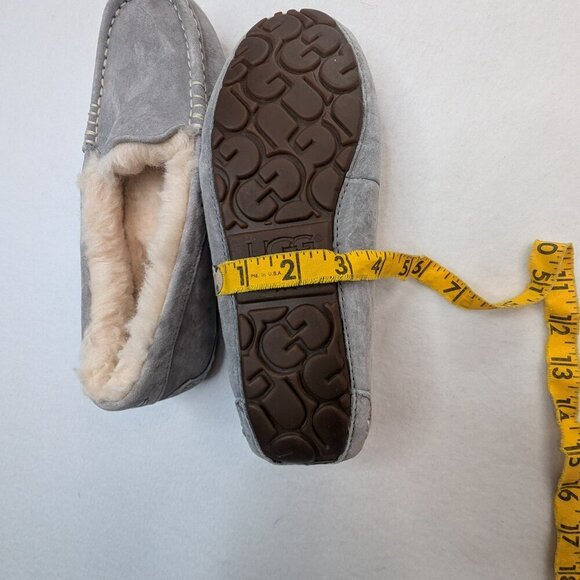 Ugg Ansley Light Grey Gray Shearling Lined Moccasin Shoe English & Arabic - Picture 13 of 14